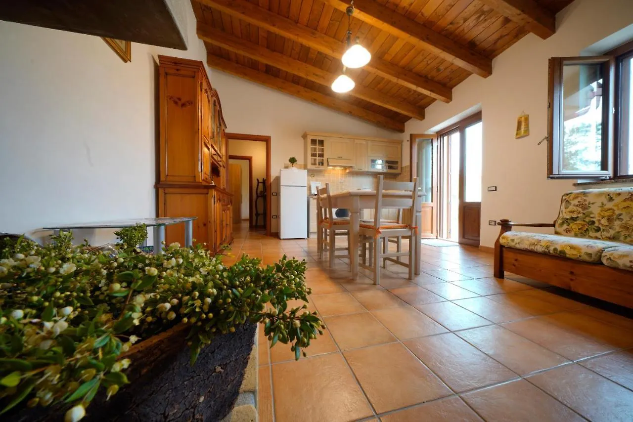 Apartment Ferienwohnung L'Oliveto Nuxis